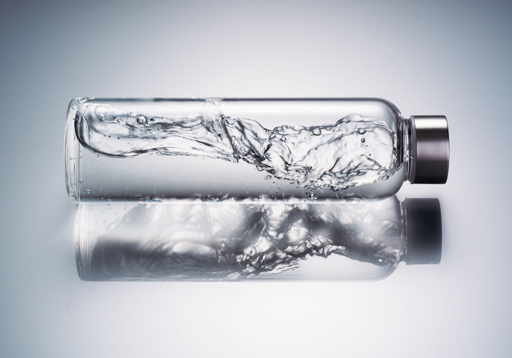 water-wave-in-glass-bottle